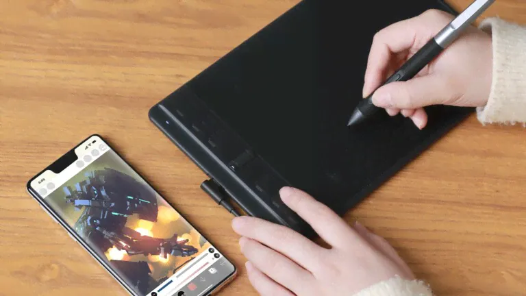 Huion Inspiroy 2 pen tablet series includes the Inspiroy 2 S, Inspiroy 2 M & Inspiroy 2 L-0